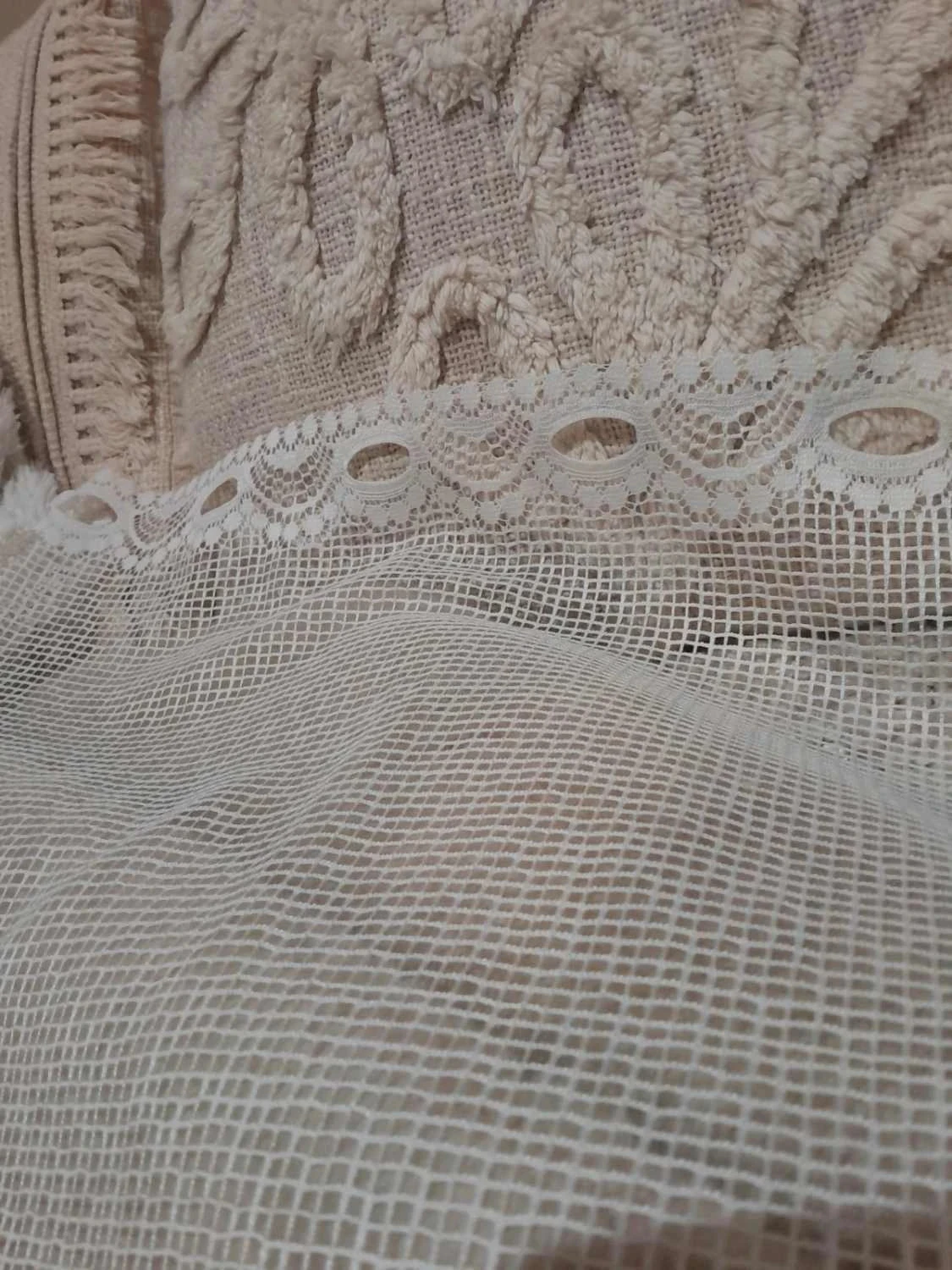 Cortina longa, voile de corujinhas na cor branca, mede 0,95cm X 145cm – photo 10